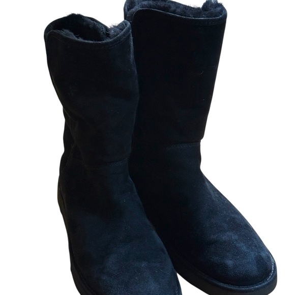 Unique Mismatched Black Suede UGGS (See Description) - Picture 2 of 5